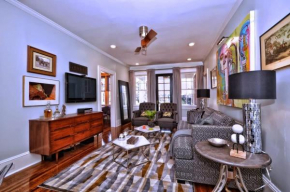2 BR in Myers Park with comfortable screened porch